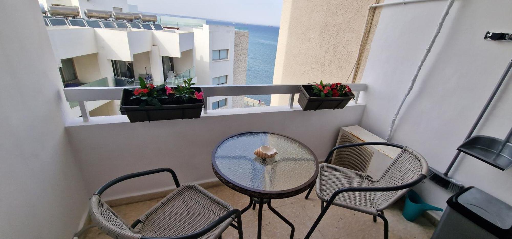 Serenity By The Sea Larnaka Exterior foto