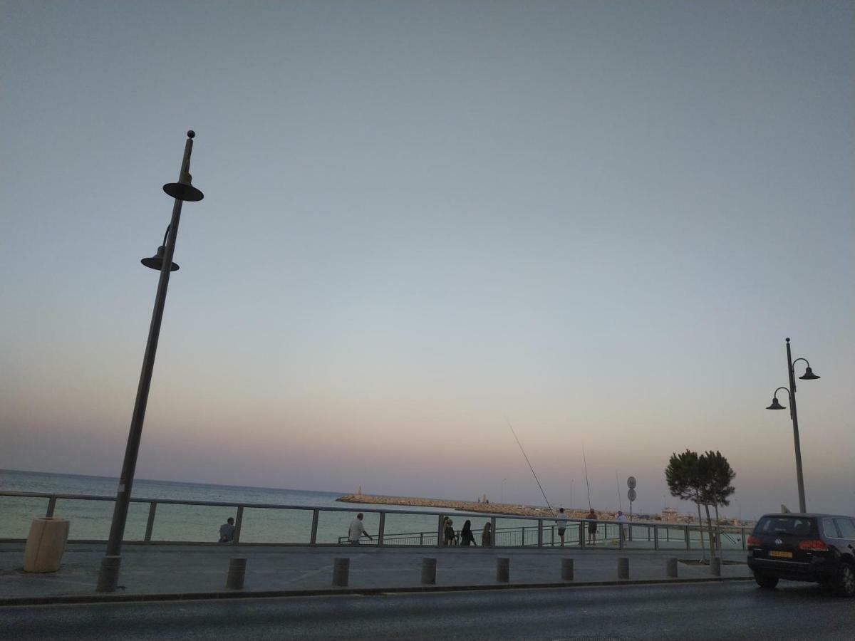 Serenity By The Sea Larnaka Exterior foto
